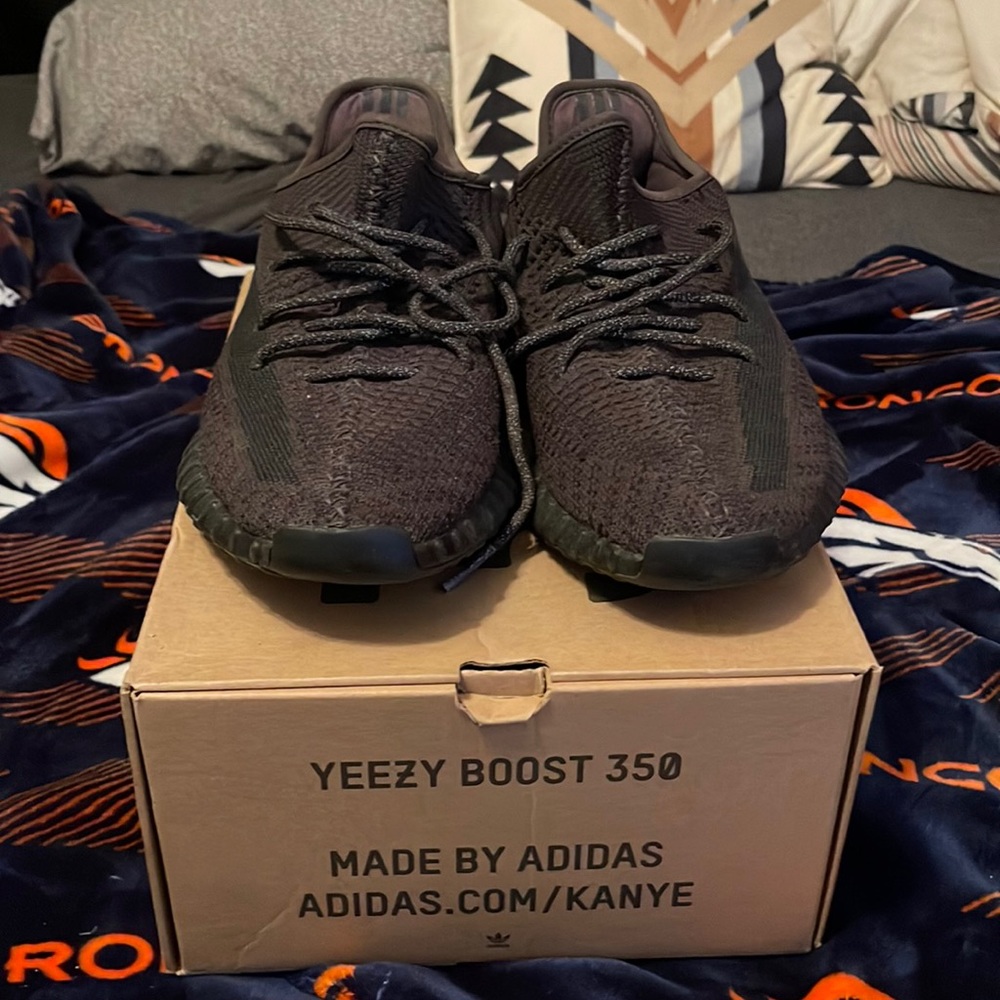Adidas Yeezy 350 Boost Pirate Black Size 10.5 Good Used Condition Original Box
